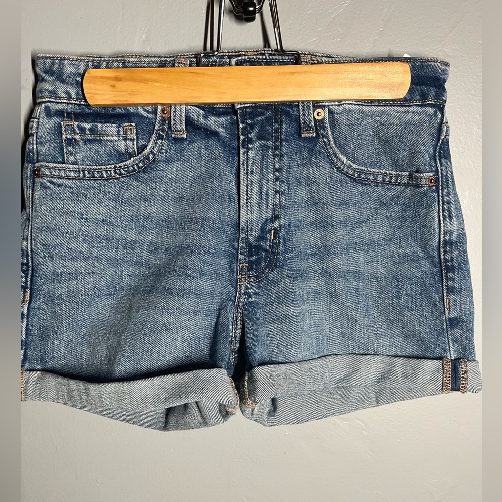 Super cute vintage looking short